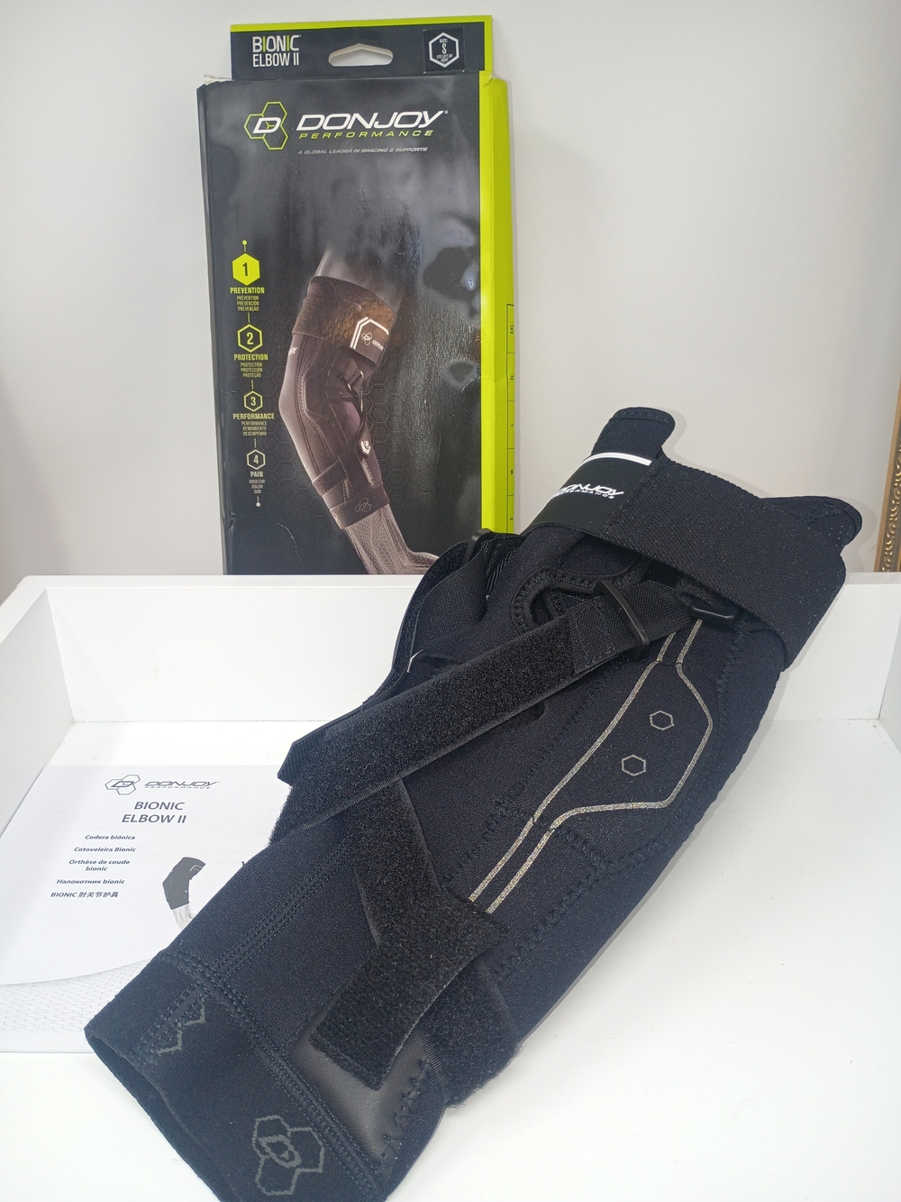 Donjoy Bionic Elbow II Support Brace - Black - Picture 6 of 8